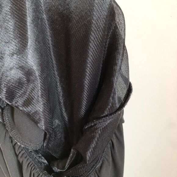 Astr The Label Silky V Neck Roll Sleeve Cinched Waist Jumpsuit Black - Picture 11 of 13